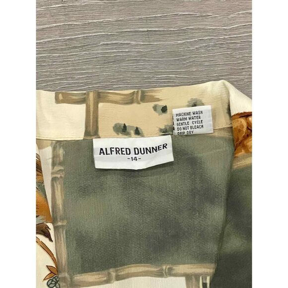 Women’s Alfred Dunner African Safari button down top 14 - Picture 5 of 7